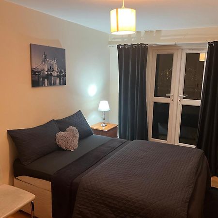 Wilmot Close Лондон Экстерьер фото