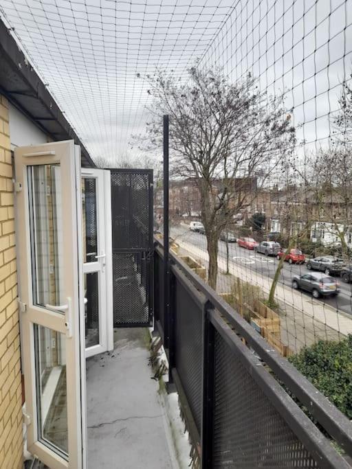 Wilmot Close Лондон Экстерьер фото